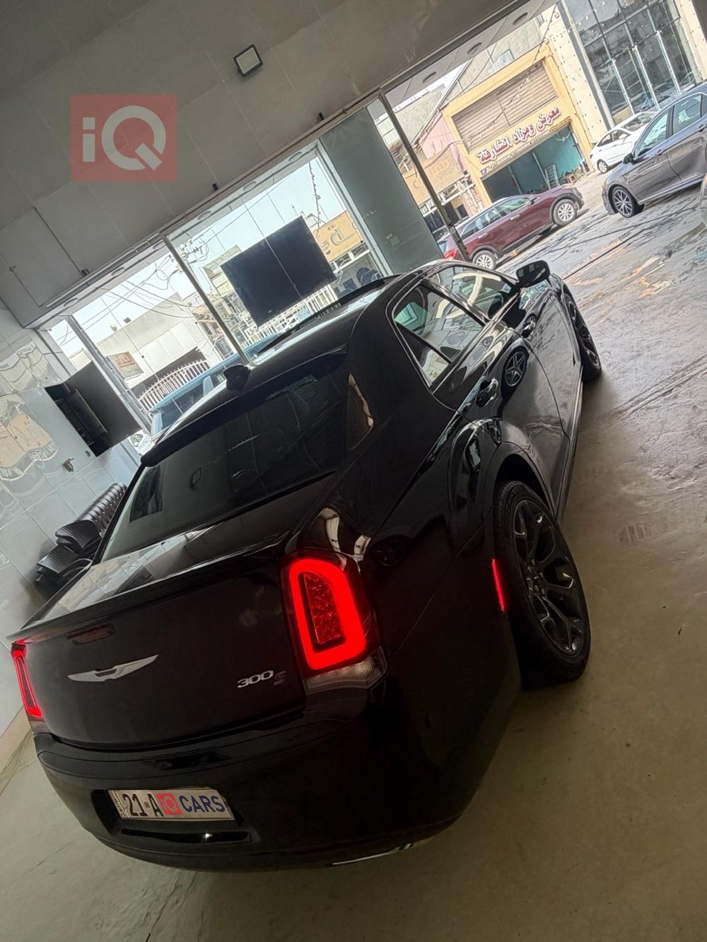 كرايسلر 300